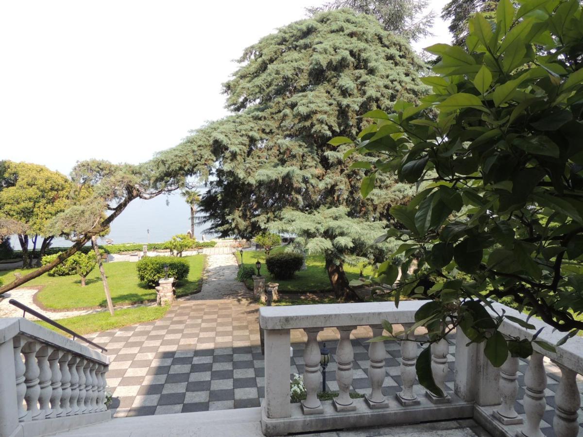 Villa Mimosa Au Lac - Estella Hotels Italia ตอสโกลาโน มาแดร์โน ภายนอก รูปภาพ