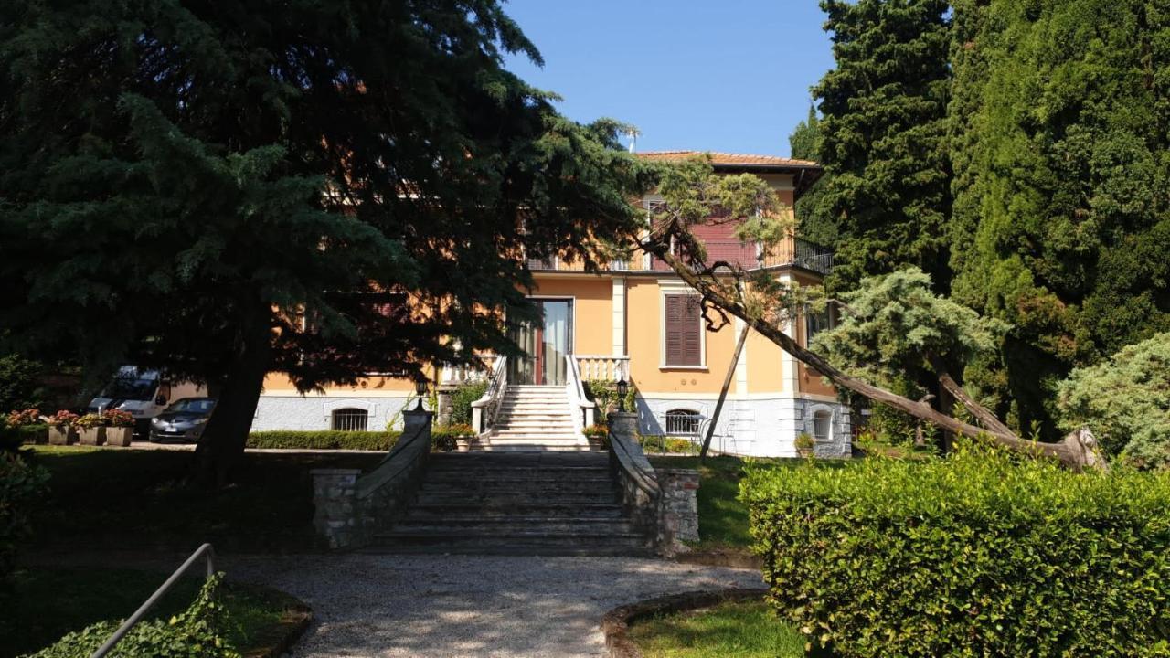Villa Mimosa Au Lac - Estella Hotels Italia ตอสโกลาโน มาแดร์โน ภายนอก รูปภาพ