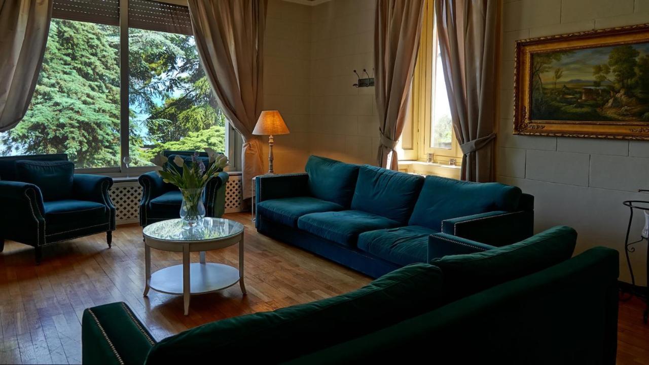Villa Mimosa Au Lac - Estella Hotels Italia ตอสโกลาโน มาแดร์โน ภายนอก รูปภาพ