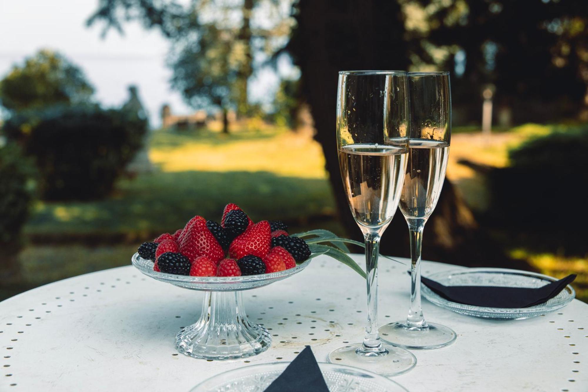 Villa Mimosa Au Lac - Estella Hotels Italia ตอสโกลาโน มาแดร์โน ภายนอก รูปภาพ