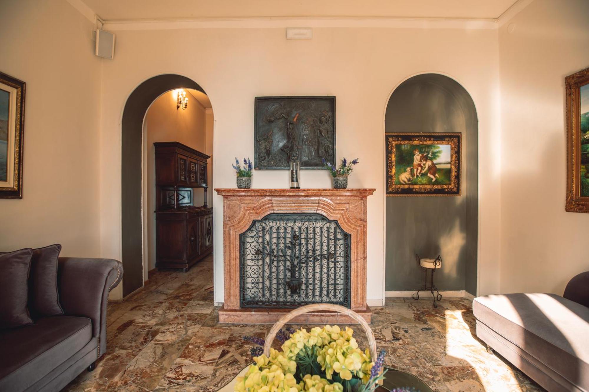 Villa Mimosa Au Lac - Estella Hotels Italia ตอสโกลาโน มาแดร์โน ภายนอก รูปภาพ