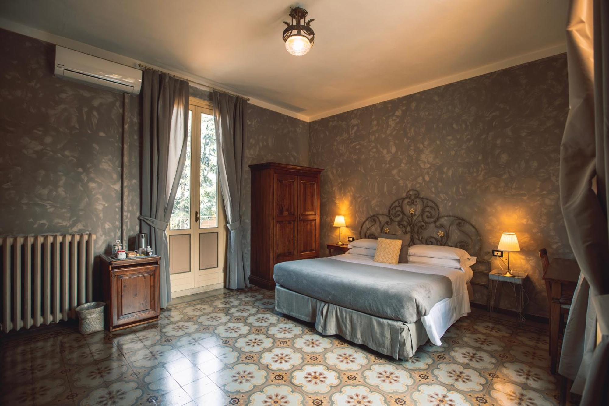 Villa Mimosa Au Lac - Estella Hotels Italia ตอสโกลาโน มาแดร์โน ภายนอก รูปภาพ