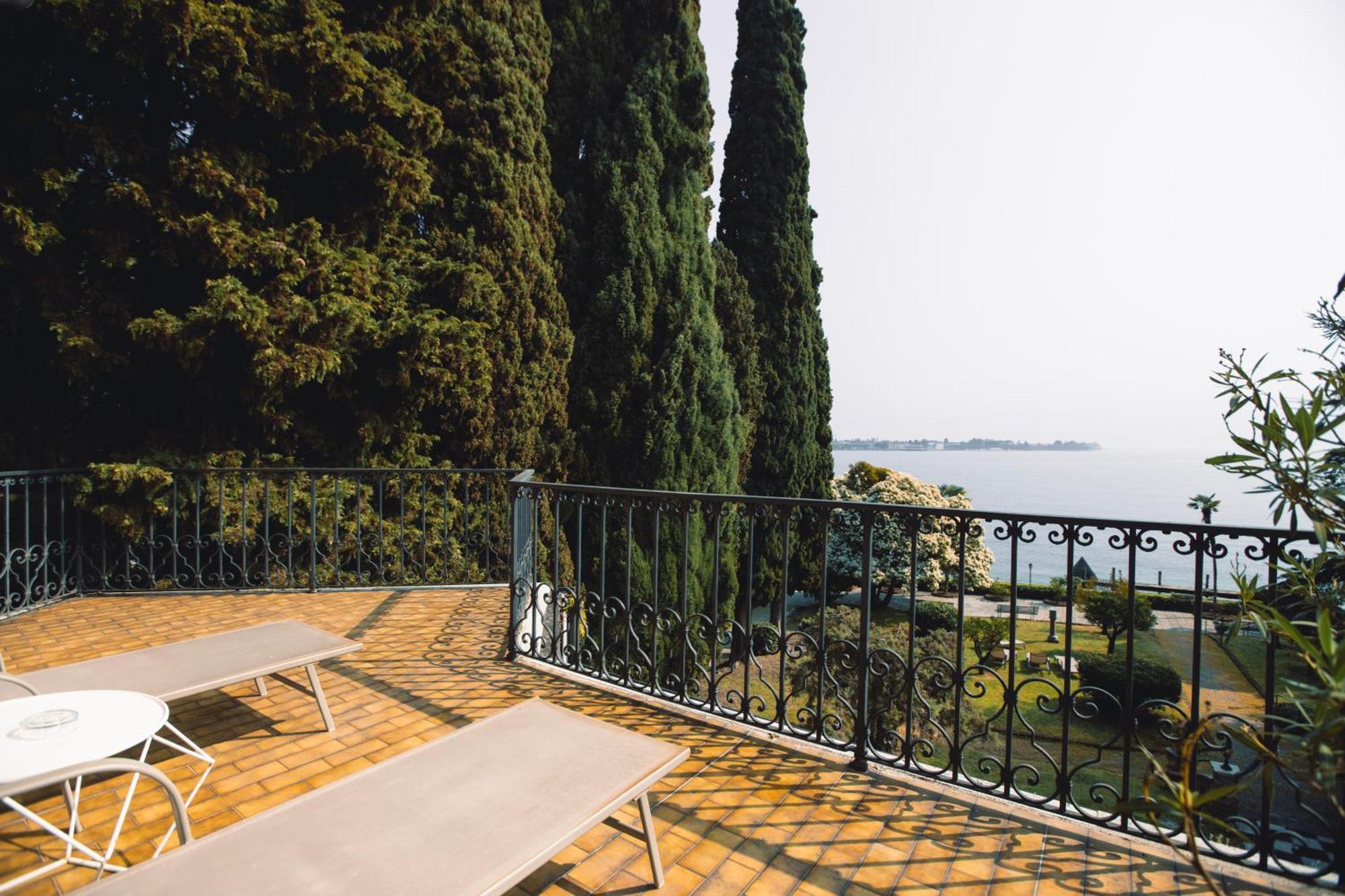 Villa Mimosa Au Lac - Estella Hotels Italia ตอสโกลาโน มาแดร์โน ภายนอก รูปภาพ